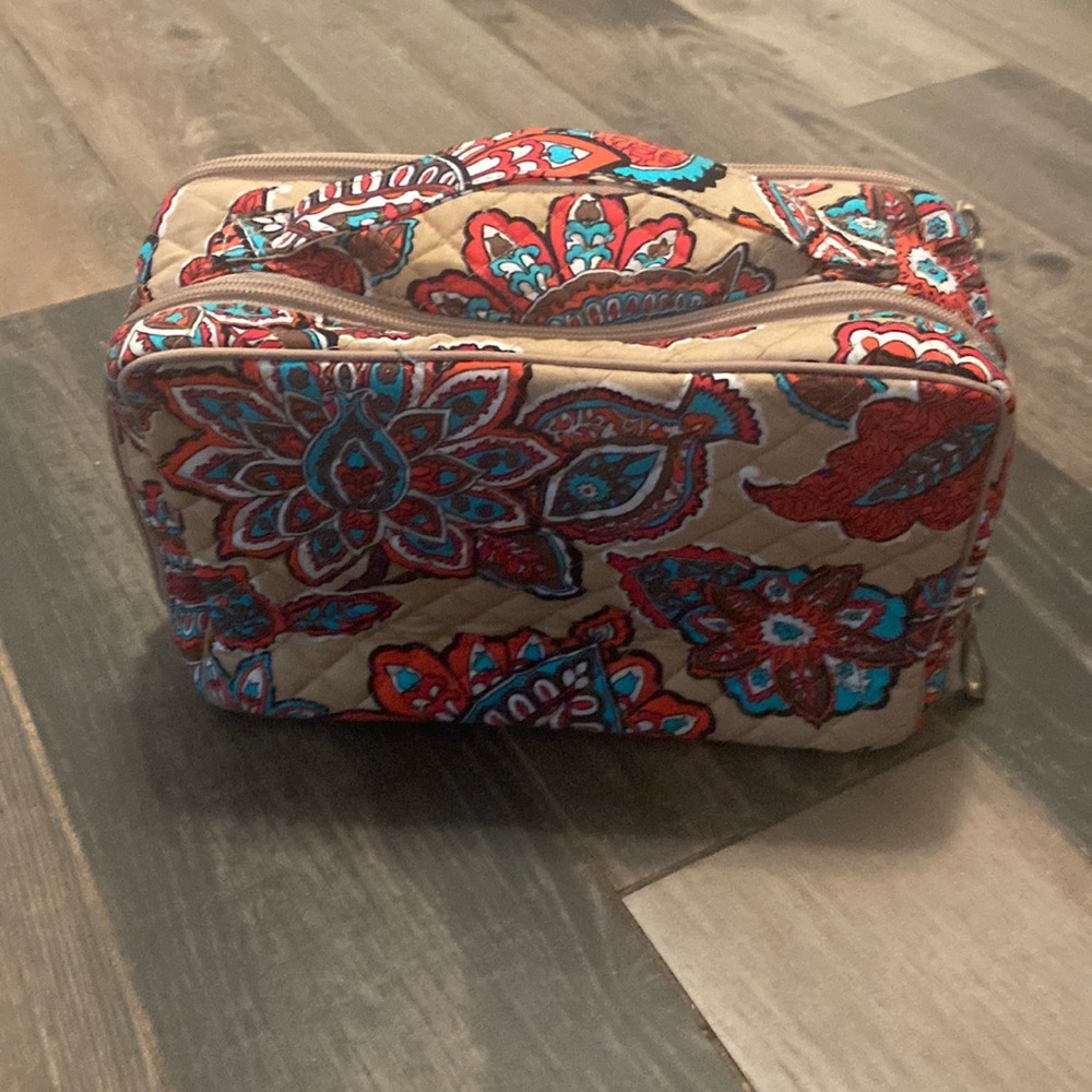 Vera Bradley makeup bag